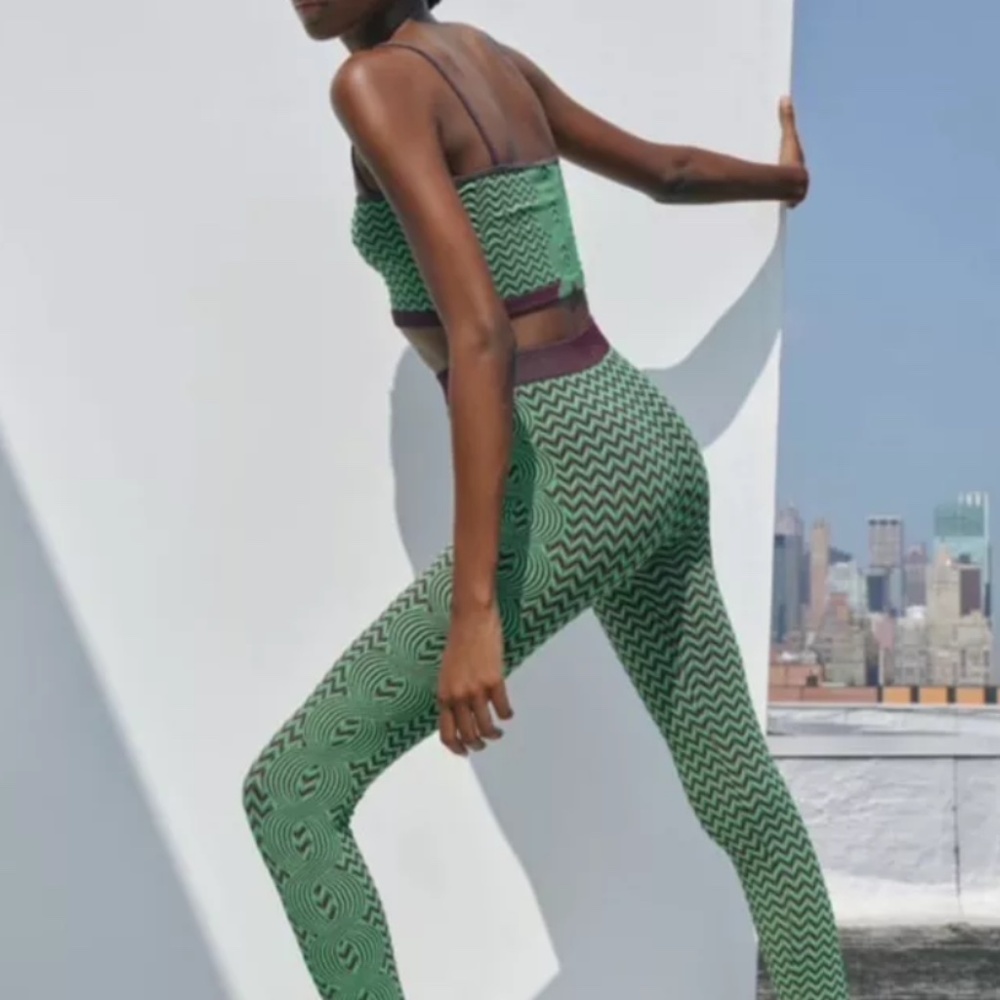 Zara limitless contour edition stretchy legging set